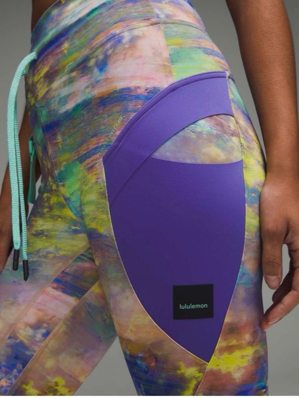 NWOT Lululemon Cargo Super-High-Rise Hiking Tight 25"- Altered Nature Multi/ 0 - Picture 3 of 9